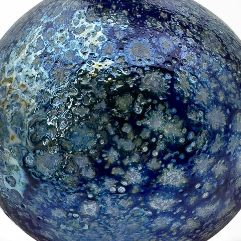 schillernder blauer Krater WEIHNACHTSKUGEL